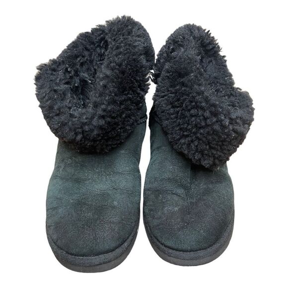 UGG Australia Women's Bailey Button II, Black Winter Boots, Size 8 Worn In - Picture 1 of 8